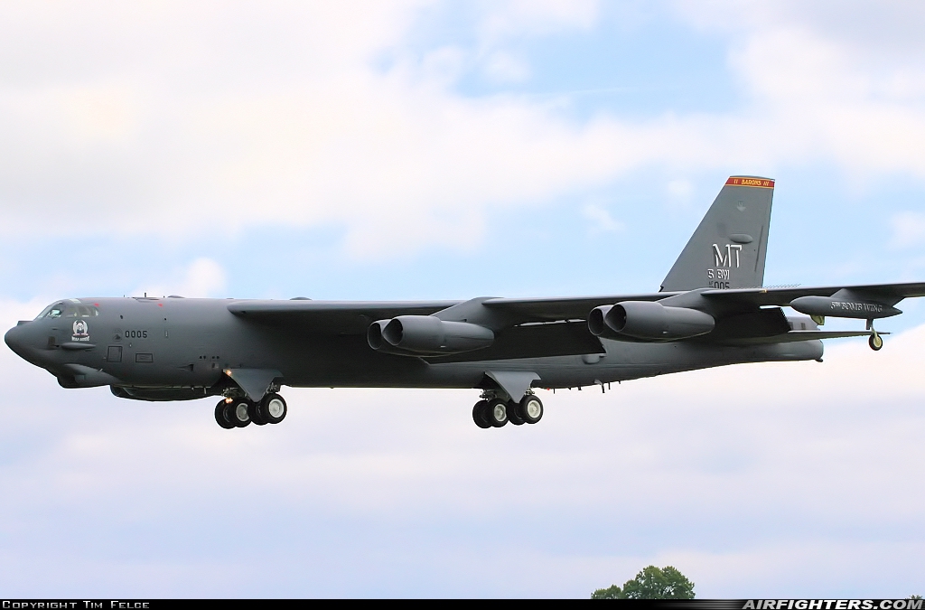 USA - Air Force Boeing B-52H Stratofortress 60-0005 at Fairford (FFD / EGVA), UK