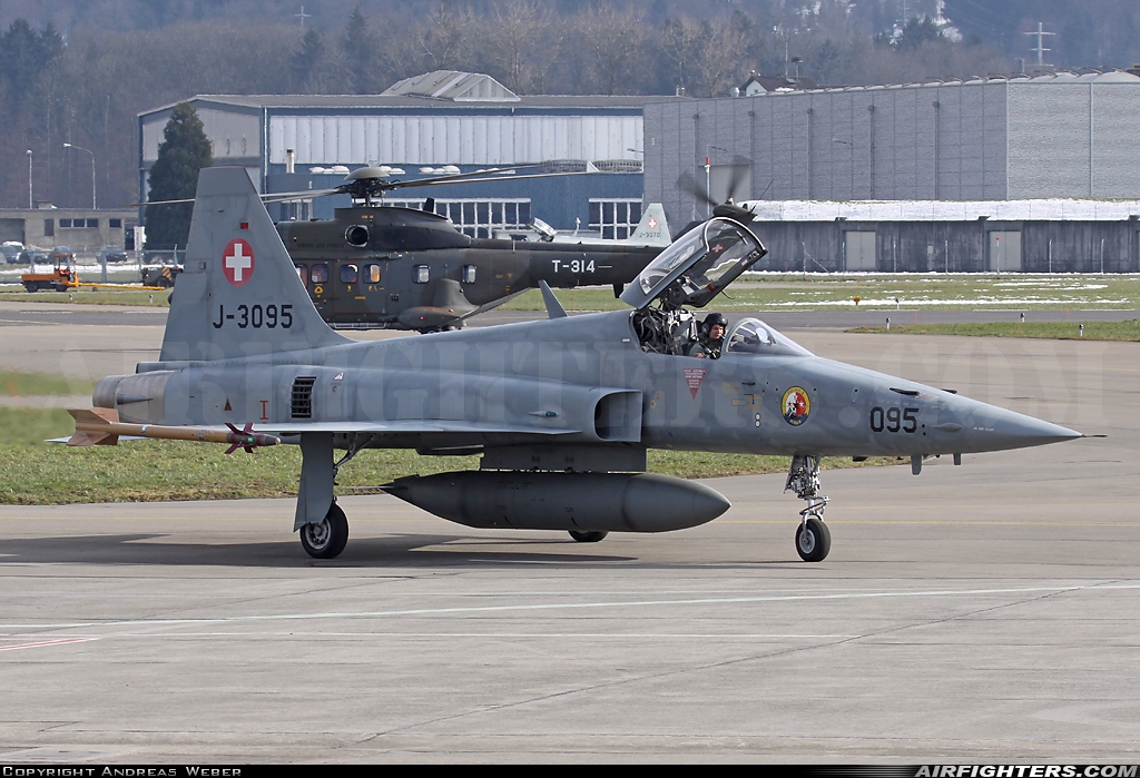 Switzerland - Air Force Northrop F-5E Tiger II J-3095 at Emmen (EML / LSME), Switzerland