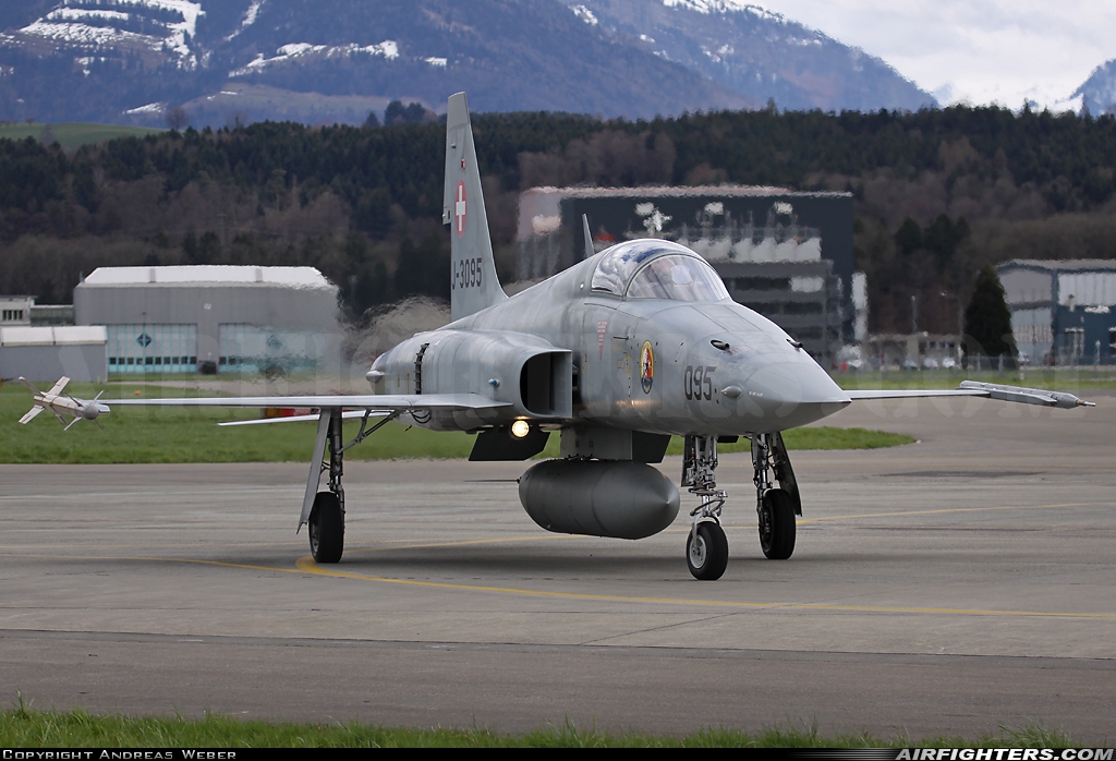Switzerland - Air Force Northrop F-5E Tiger II J-3095 at Emmen (EML / LSME), Switzerland