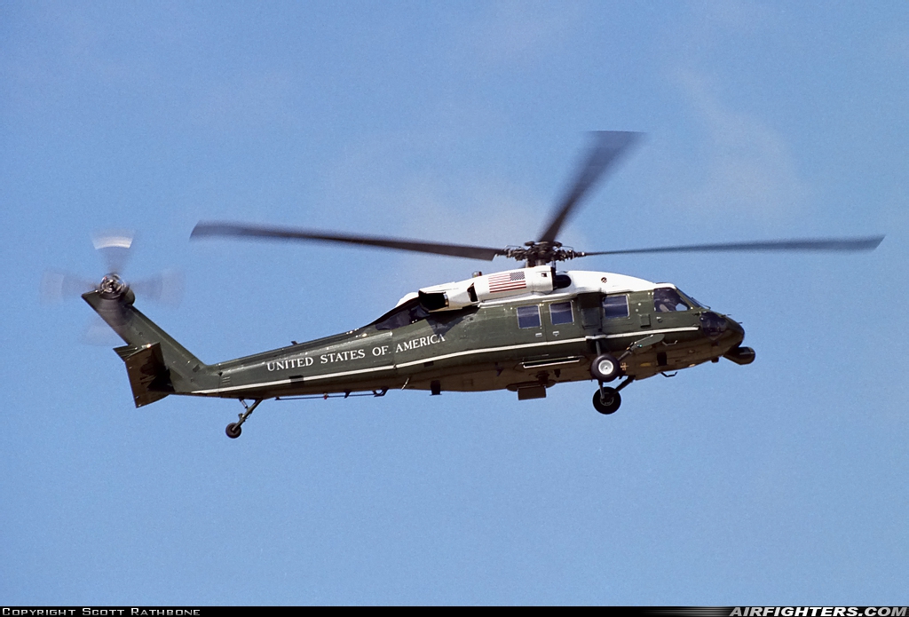 USA - Marines Sikorsky VH-60N Black Hawk 163262 at Mildenhall (MHZ / GXH / EGUN), UK