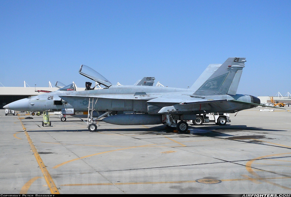 USA - Navy McDonnell Douglas F/A-18C Hornet 163502 at Lemoore - NAS / Reeves Field (NLC), USA