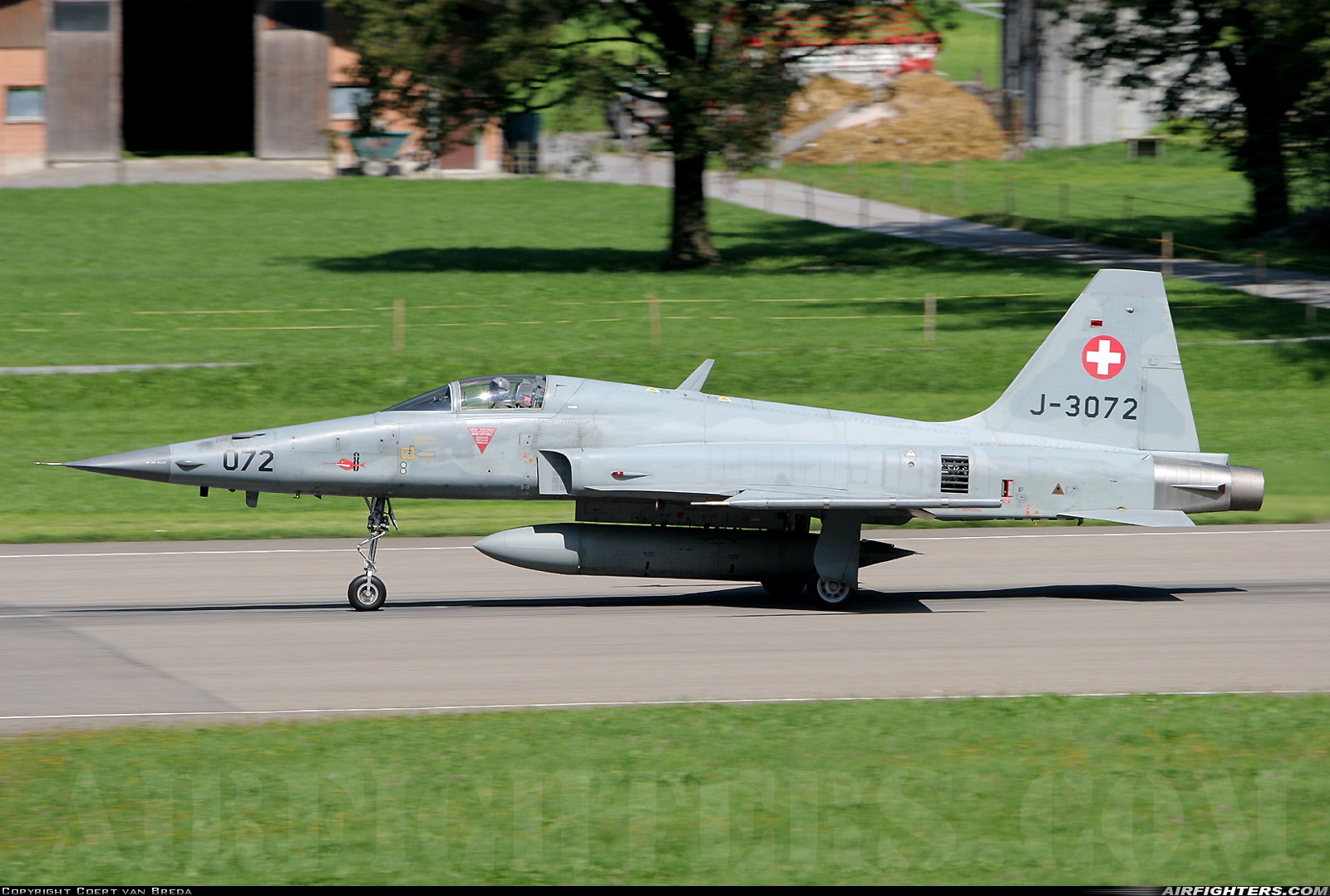 Switzerland - Air Force Northrop F-5E Tiger II J-3072 at Meiringen (LSMM), Switzerland