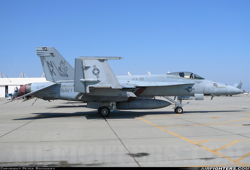 USA - Navy Boeing F/A-18E Super Hornet 166445 at Lemoore - NAS / Reeves Field (NLC), USA