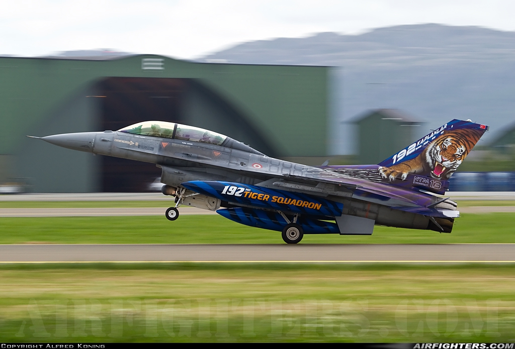 Türkiye - Air Force General Dynamics F-16D Fighting Falcon 94-1561 at Orland (OLA / ENOL), Norway