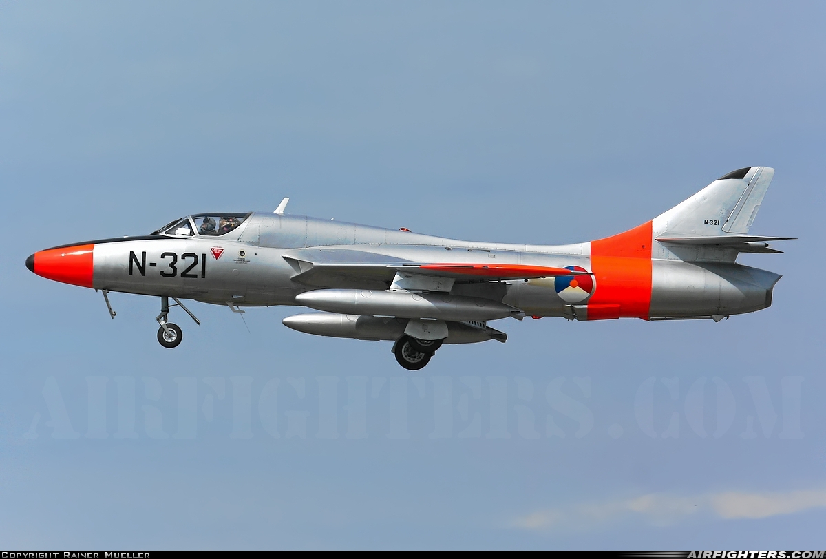 Private - DHHF - Dutch Hawker Hunter Foundation Hawker Hunter T8C G-BWGL at Nordholz (- Cuxhaven) (NDZ / ETMN), Germany