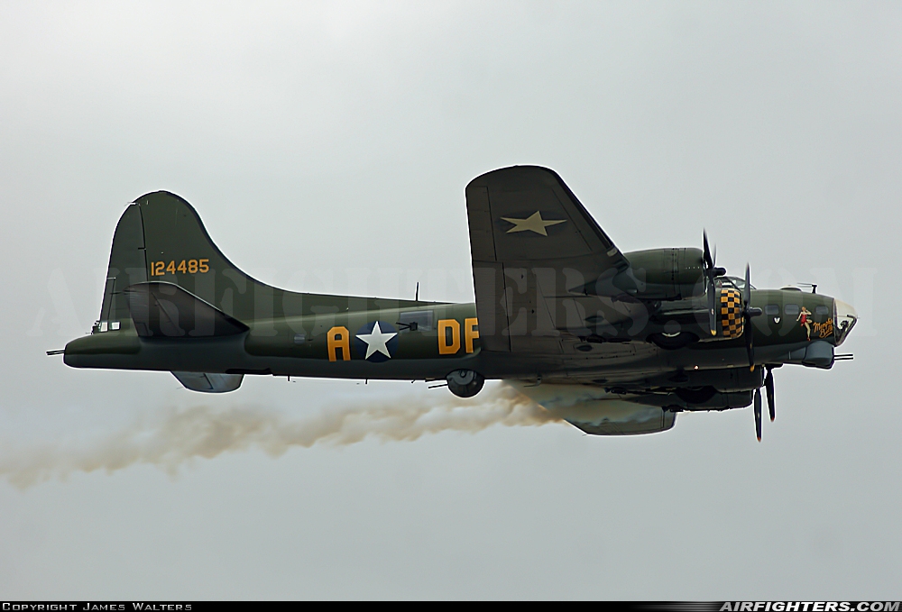 Private - B-17 Preservation Ltd. Boeing B-17G Flying Fortress (299P) G-BEDF at Fairford (FFD / EGVA), UK