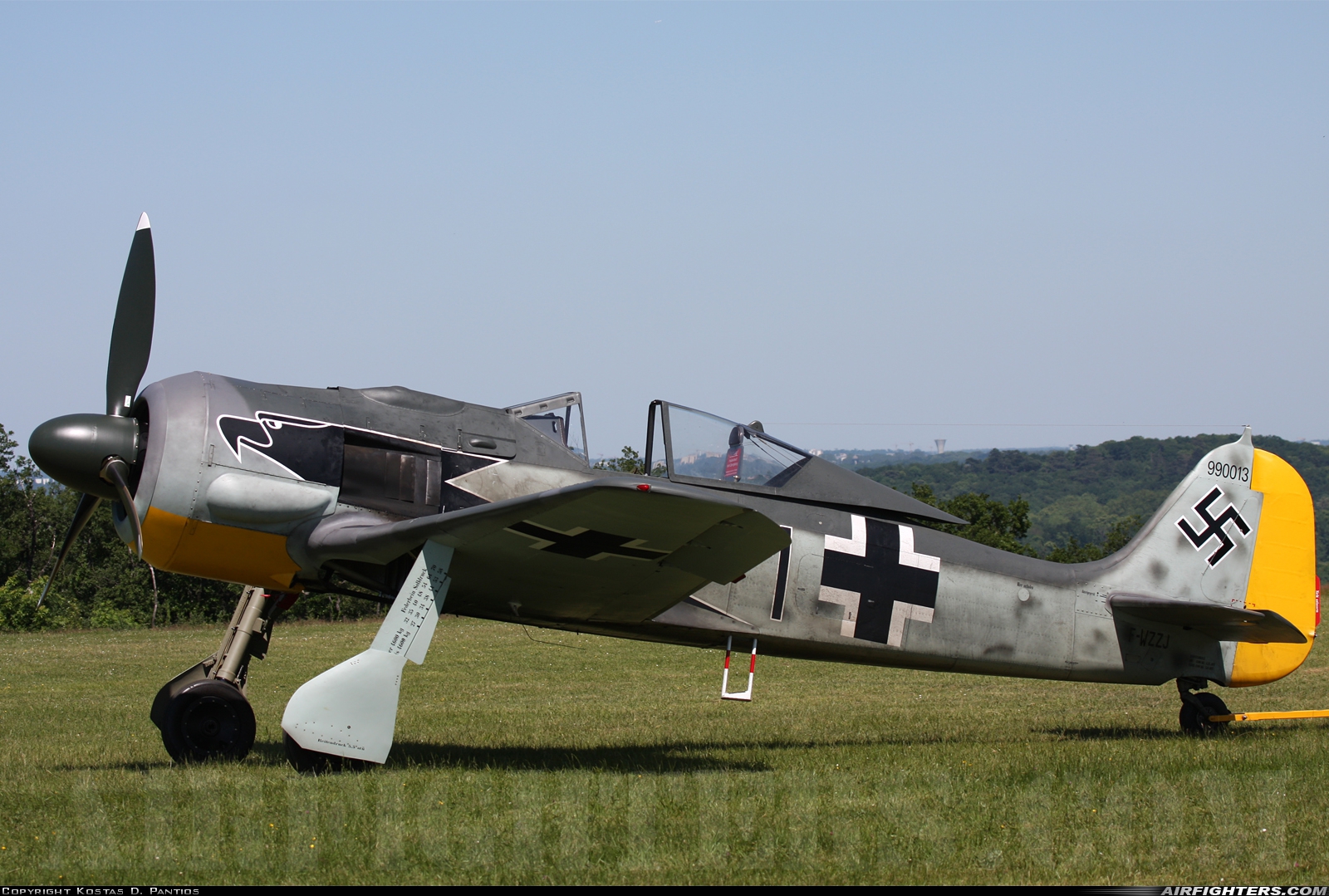 Private Focke-Wulf FW-190A-8/N (Replica) F-AZZJ at La Ferte - Alais (LFFQ), France