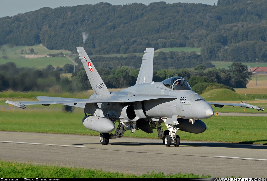 Switzerland - Air Force McDonnell Douglas F/A-18C Hornet J-5002 at Payerne (LSMP), Switzerland