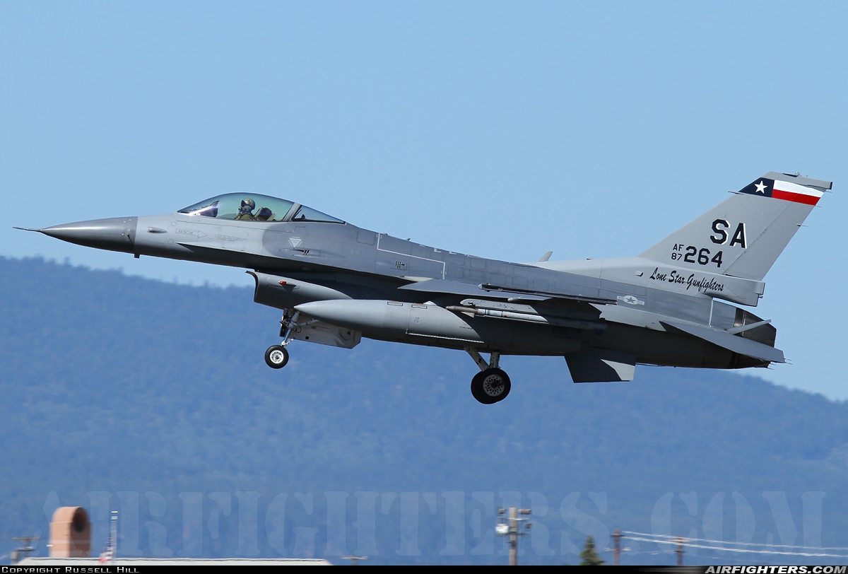USA - Air Force General Dynamics F-16C Fighting Falcon 87-0264 at Klamath Falls - Kingsley Field (LMT / KLMT), USA