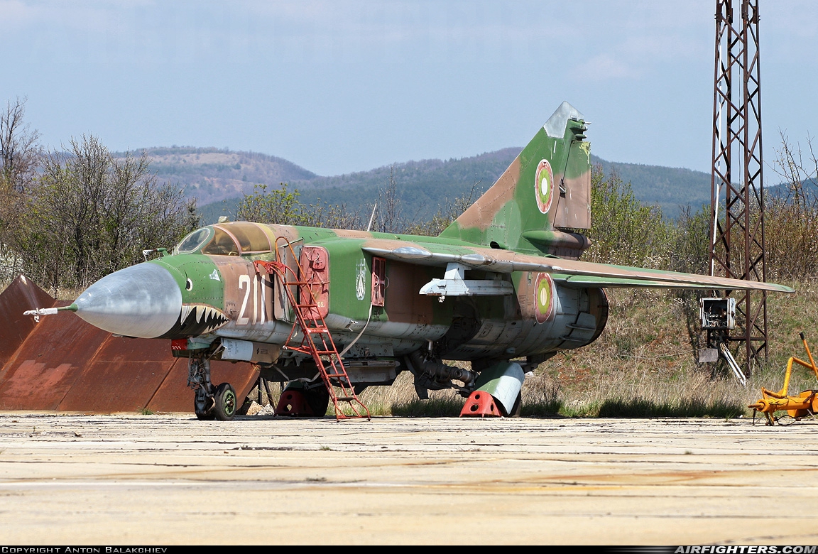 Bulgaria - Air Force Mikoyan-Gurevich MIG-23MLD 211 at Off-Airport - Dobroslavci, Bulgaria
