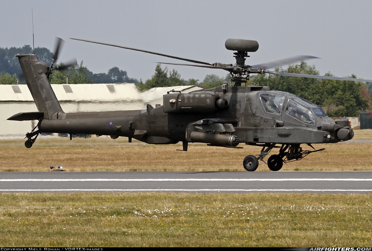 UK - Army Westland Apache AH1 (WAH-64D) ZJ185 at Fairford (FFD / EGVA), UK
