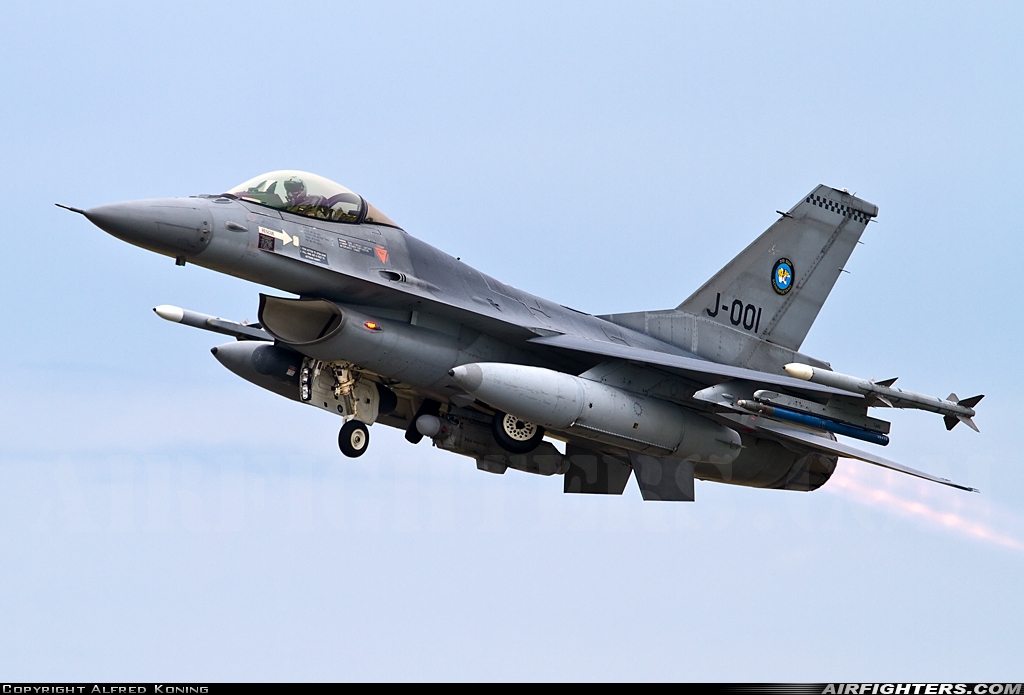 Netherlands - Air Force General Dynamics F-16AM Fighting Falcon J-001 at Orland (OLA / ENOL), Norway