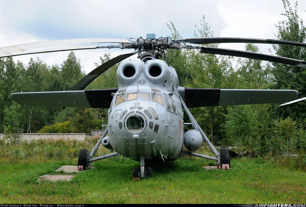 Russia - Air Force Mil Mi-6VZKP  Hook B 39 RED at Monino, Russia