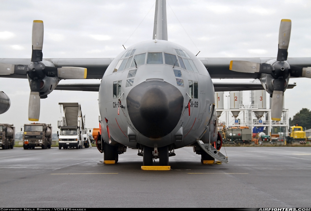 Belgium - Air Force Lockheed C-130H Hercules (L-382) CH-09 at Brussels - National (Zaventem) / Melsbroek (BRU / EBBR / EBMB), Belgium