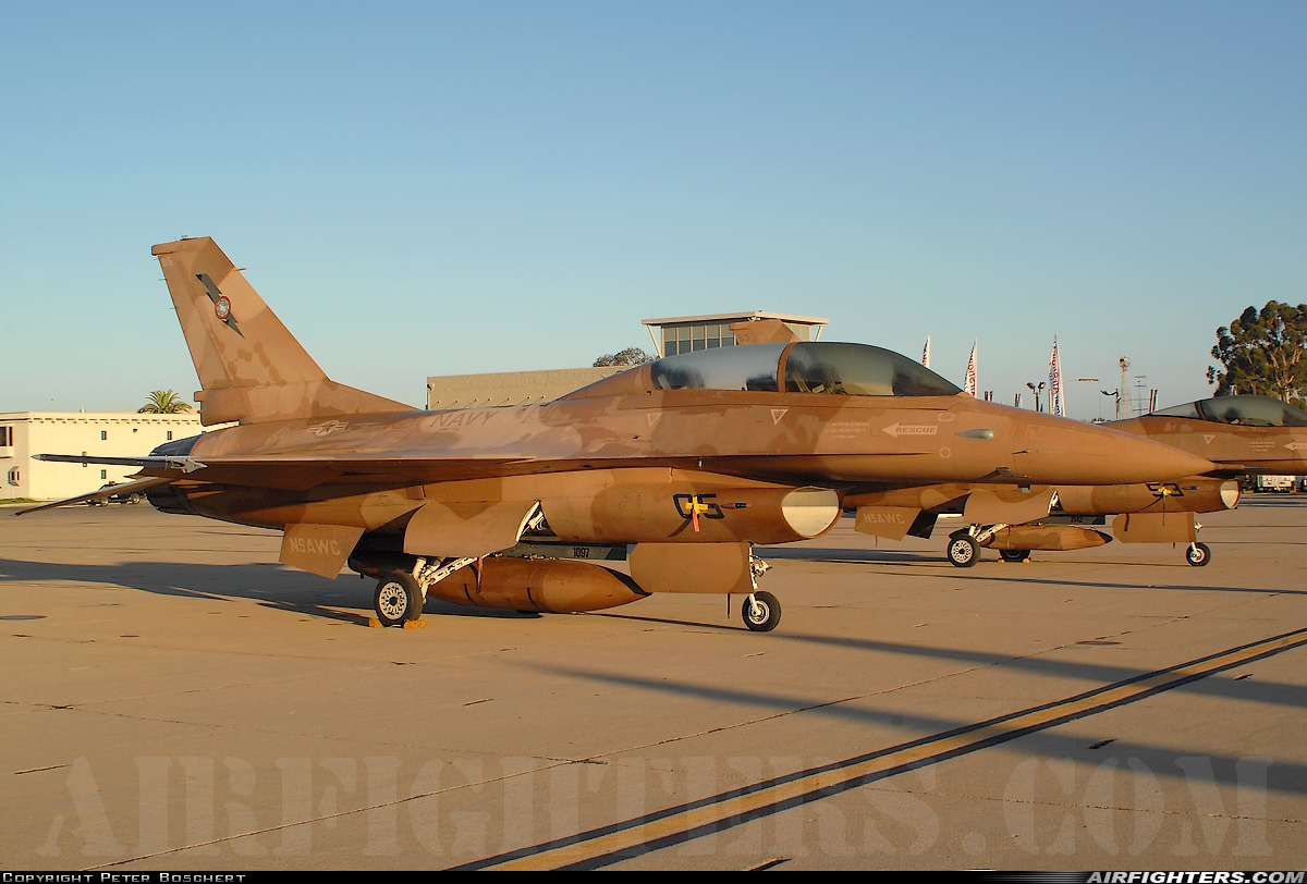 USA - Navy General Dynamics F-16B Fighting Falcon 920459 at San Diego - Miramar MCAS (NAS) / Mitscher Field (NKX / KNKX), USA