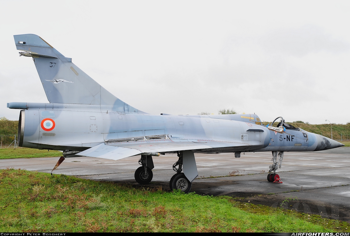 France - Air Force Dassault Mirage 2000C 37 at Chateaudun (LFOC), France