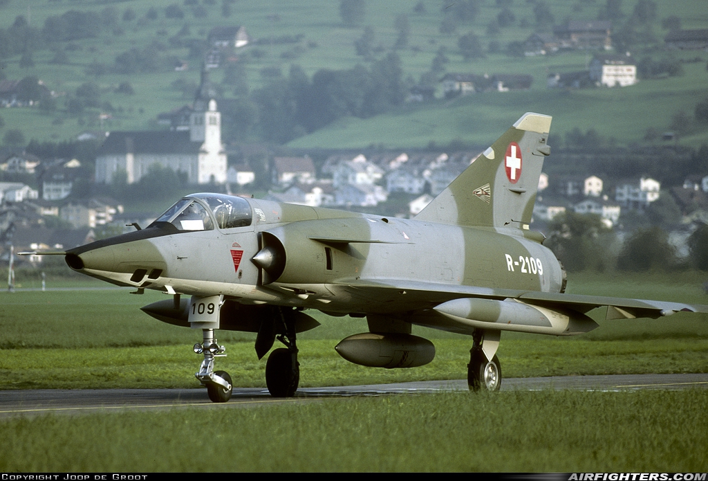 Switzerland - Air Force Dassault Mirage IIIRS R-2109 at Buochs (Stans) (LSMU / LSZC), Switzerland