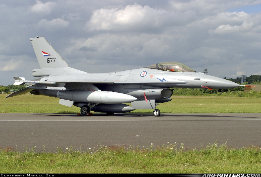 Norway - Air Force General Dynamics F-16AM Fighting Falcon 677 at Enschede - Twenthe (ENS / EHTW), Netherlands