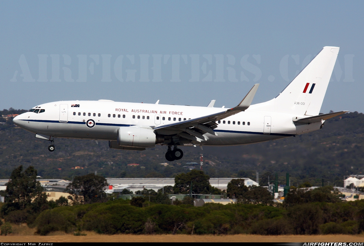 Australia - Air Force Boeing 737-7DT BBJ A36-001 at Perth (PER / YPPH), Australia
