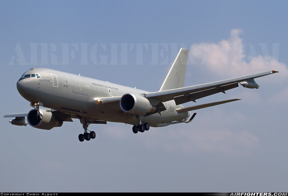 Italy - Air Force Boeing KC-767A (767-2EY/ER) MM62228 at Fairford (FFD / EGVA), UK