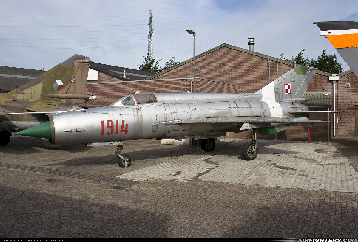 Poland - Air Force Mikoyan-Gurevich MiG-21M 1914 at Off-Airport - Baarlo, Netherlands