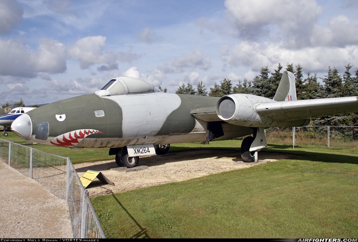 UK - Air Force English Electric Canberra B(I).8 XM264 at Off-Airport - Hermeskeil, Germany