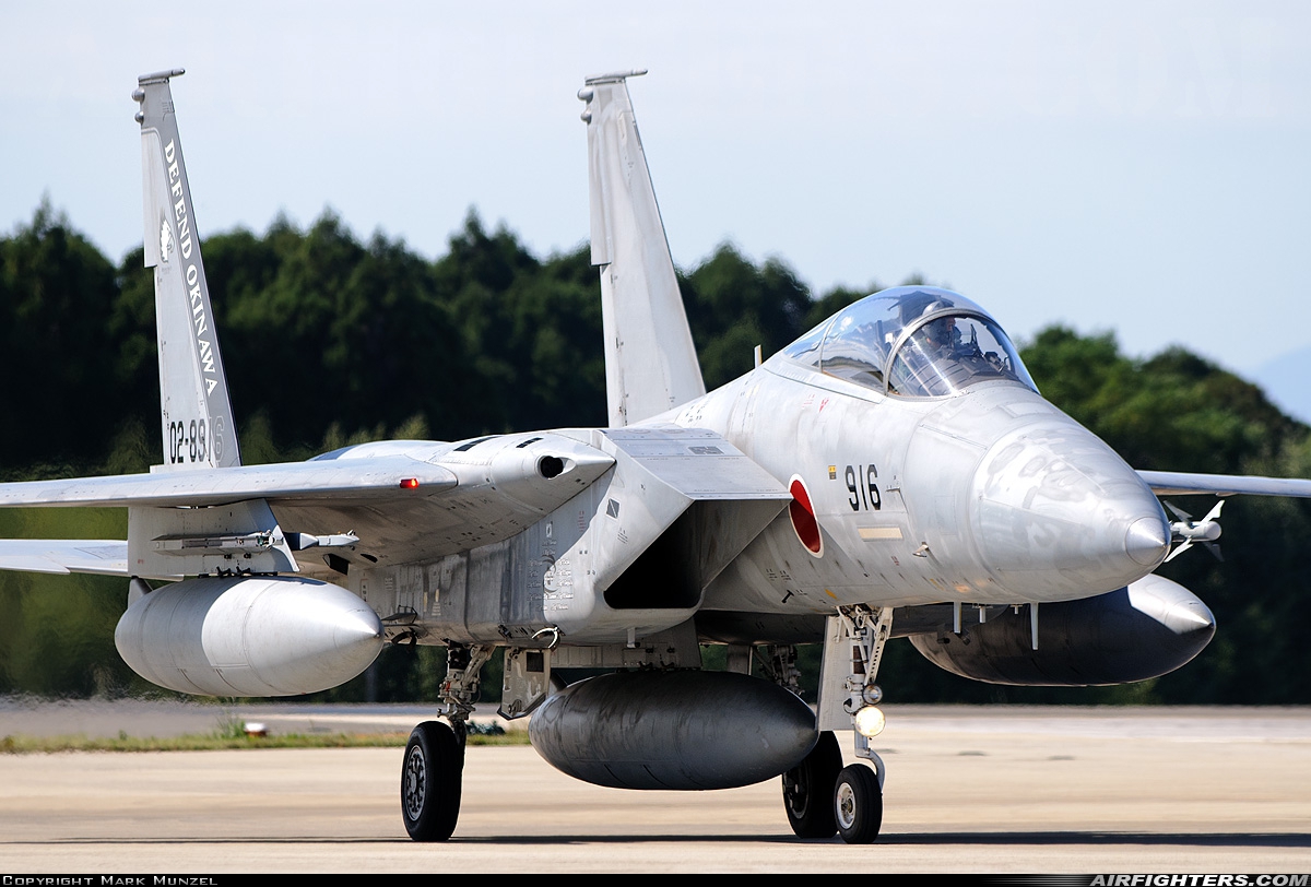 Japan - Air Force McDonnell Douglas F-15J Eagle 02-8916 at Nyutabaru (RJFN), Japan