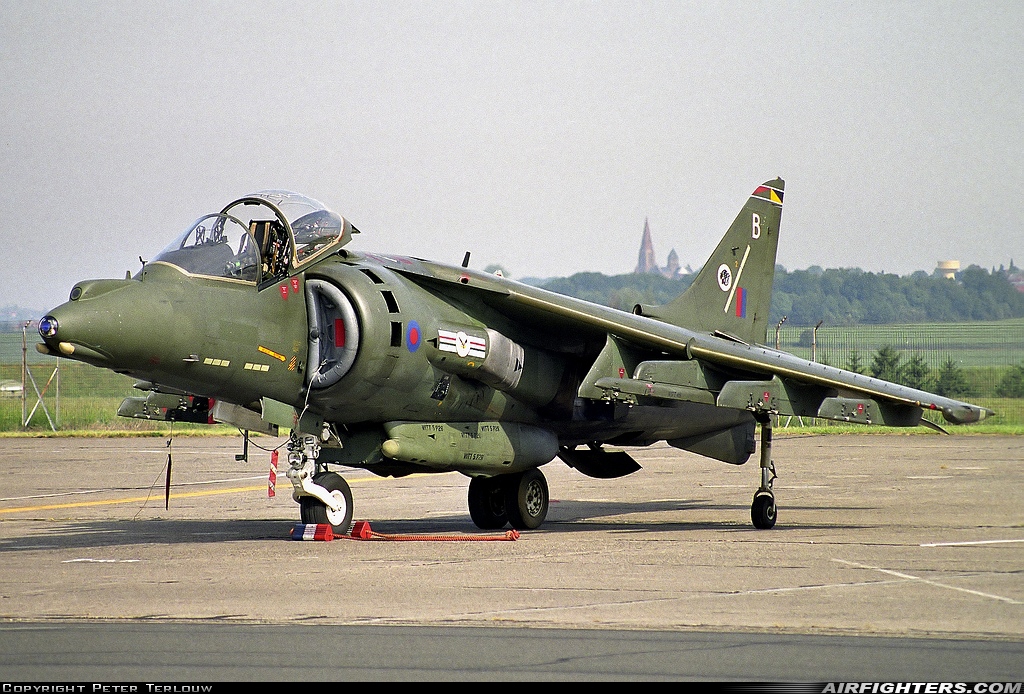 UK - Air Force British Aerospace Harrier GR.7 ZD409 at Cambrai - Epinoy (LFQI), France