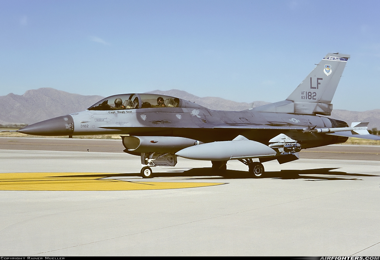USA - Air Force General Dynamics F-16D Fighting Falcon 83-1182 at Glendale (Phoenix) - Luke AFB (LUF / KLUF), USA