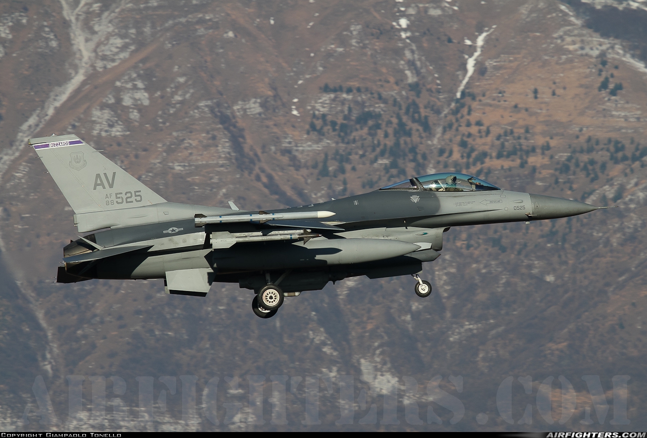 USA - Air Force General Dynamics F-16C Fighting Falcon 88-0525 at Aviano (- Pagliano e Gori) (AVB / LIPA), Italy