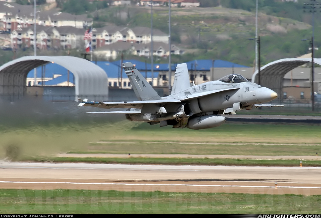 USA - Marines McDonnell Douglas F/A-18A Hornet 162884 at Fort Worth - NAS JRB / Carswell Field (AFB) (NFW / KFWH), USA