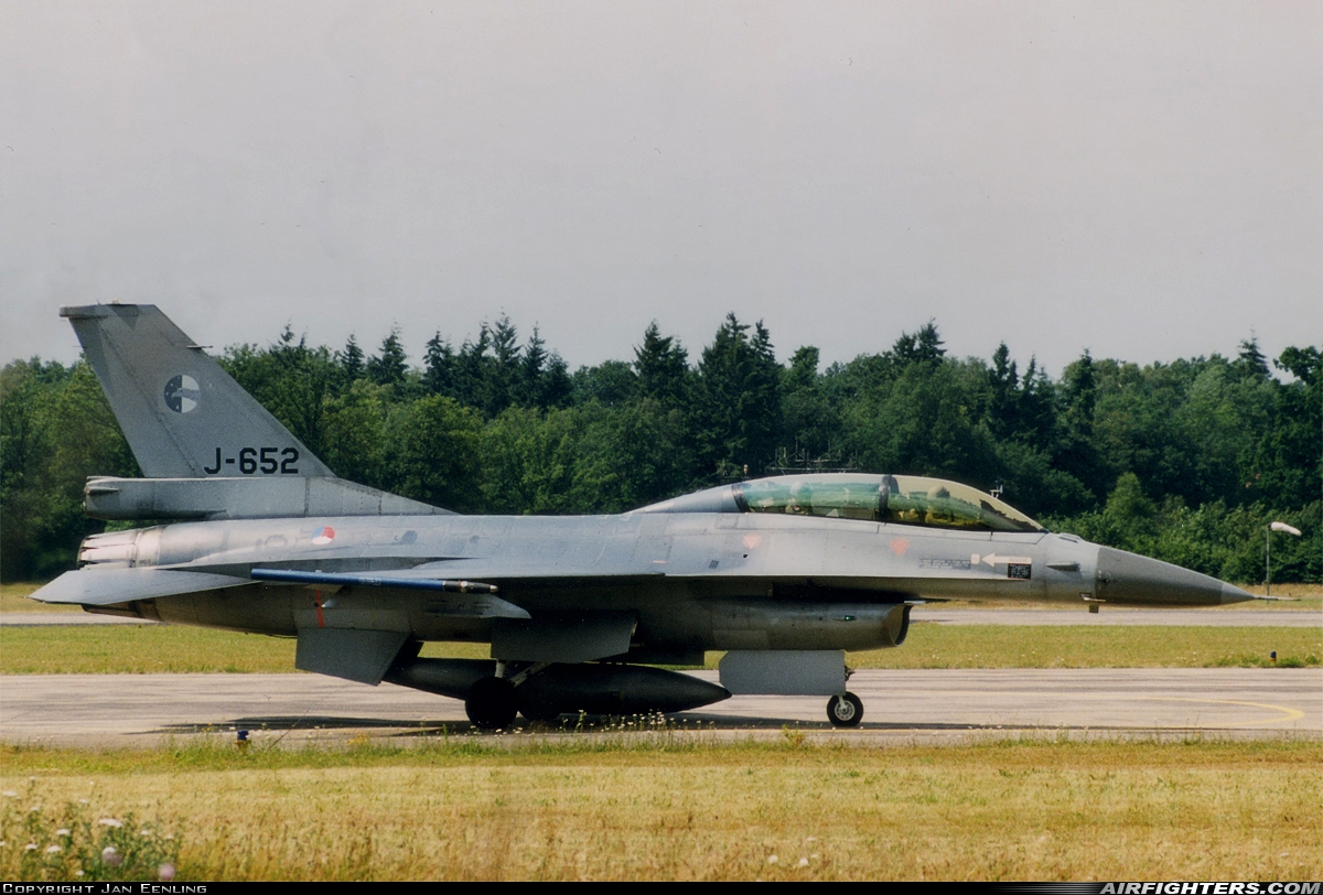 Netherlands - Air Force General Dynamics F-16BM Fighting Falcon J-652 at Enschede - Twenthe (ENS / EHTW), Netherlands