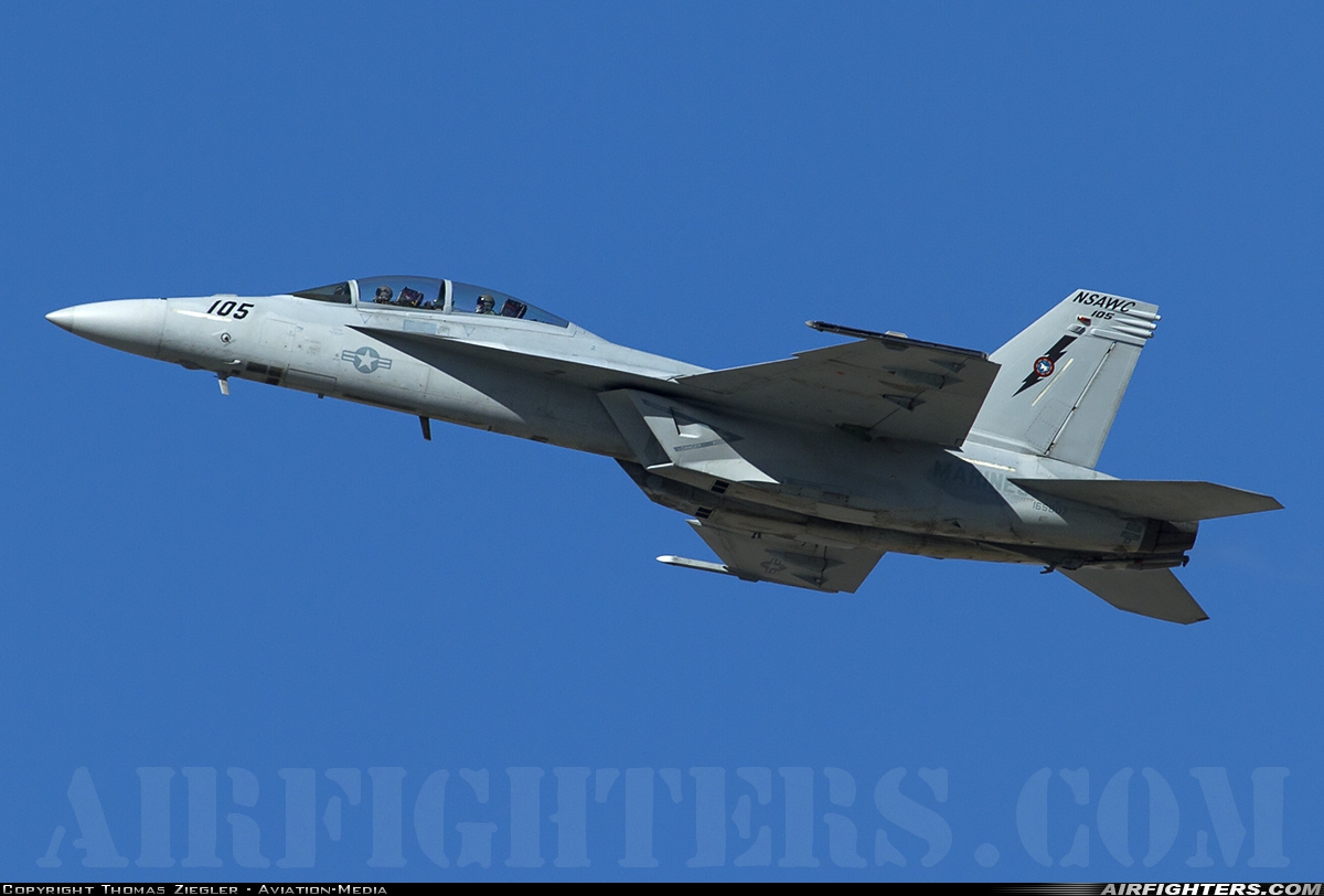 USA - Navy Boeing F/A-18F Super Hornet 165807 at Los Angeles - Int. (LAX / KLAX), USA