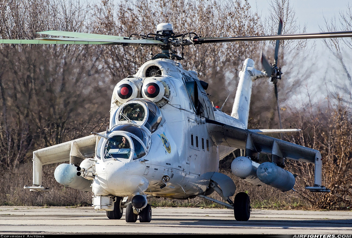 Ukraine - Army Aviation Mil Mi-24VP  at Poltava - (UKHL), Ukraine