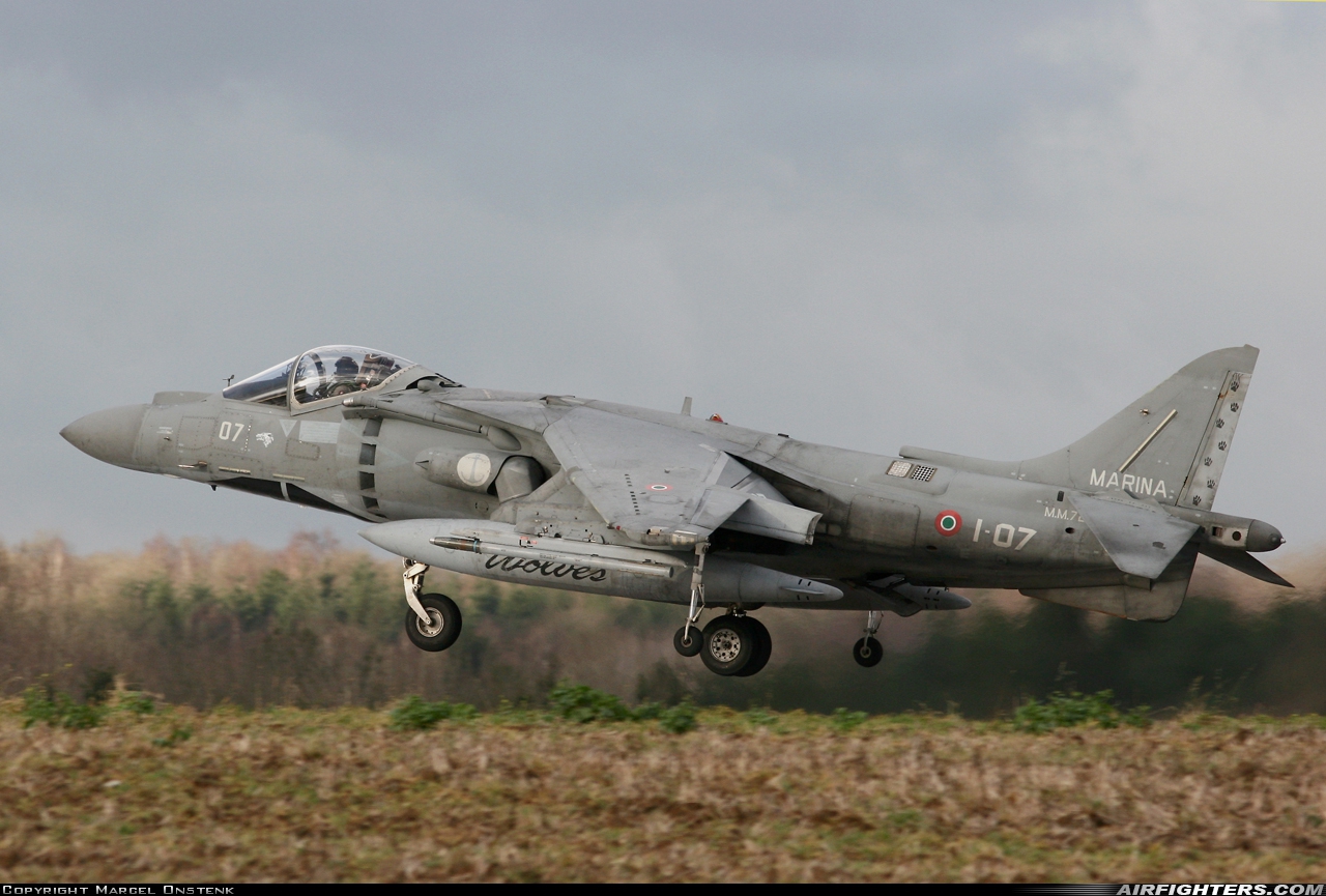 Italy - Navy McDonnell Douglas AV-8B+ Harrier ll MM7213 at Florennes (EBFS), Belgium