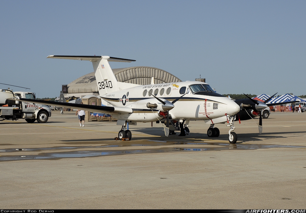 USA - Navy Beech UC-12M Huron (Super King Air B200C) 163840 at Virginia Beach - Oceana NAS / Apollo Soucek Field (NTU / KNTU), USA