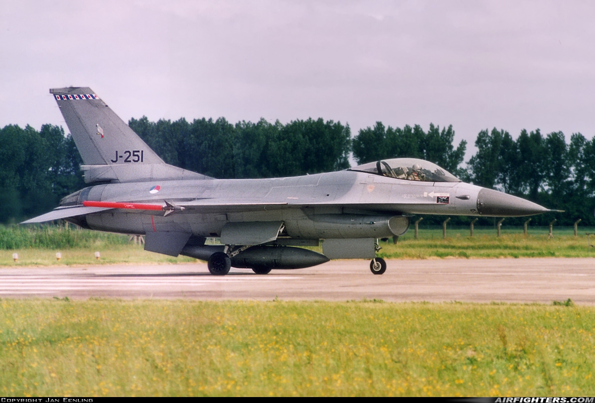 Netherlands - Air Force General Dynamics F-16A Fighting Falcon J-251 at Leeuwarden (LWR / EHLW), Netherlands