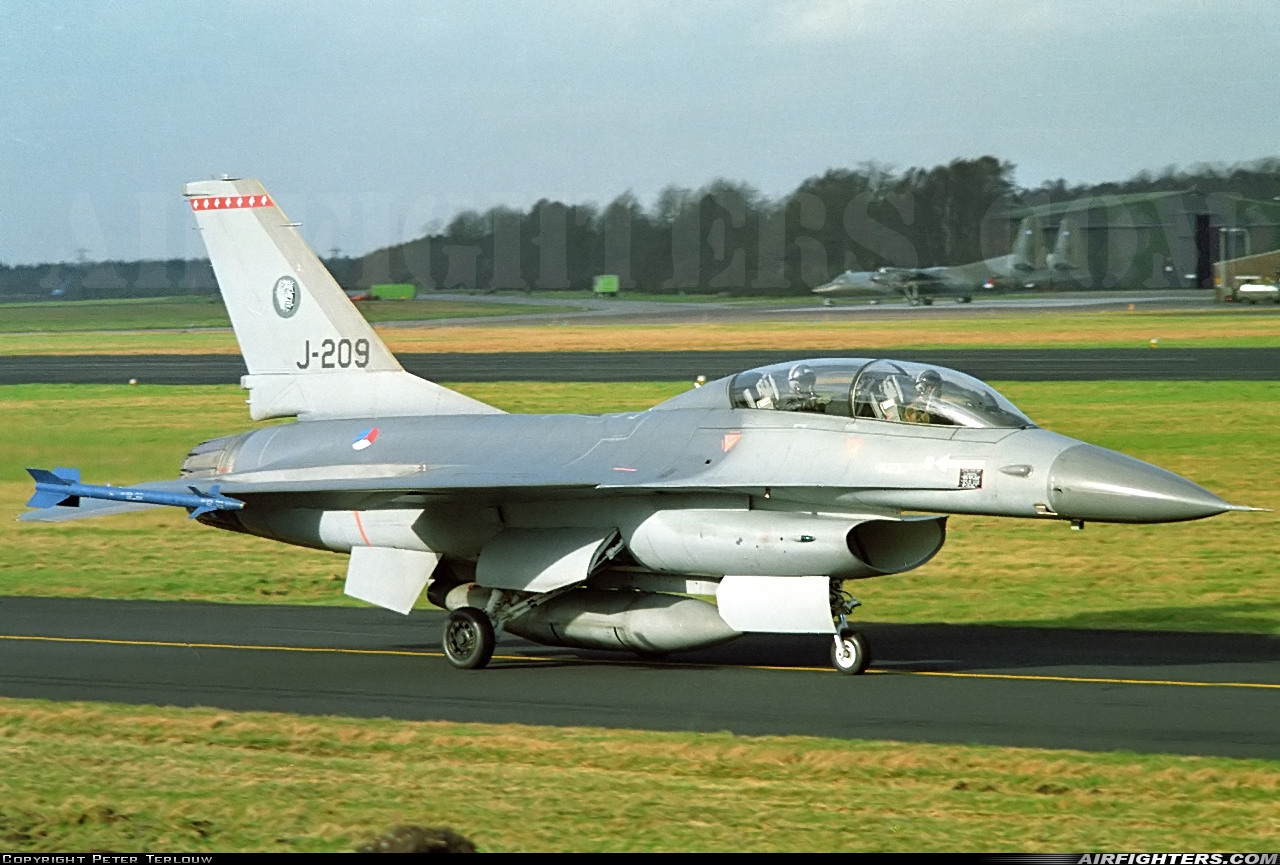 Netherlands - Air Force General Dynamics F-16B Fighting Falcon J-209 at Utrecht - Soesterberg (UTC / EHSB), Netherlands