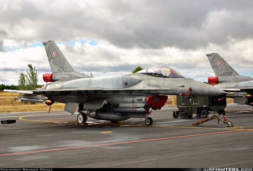 Poland - Air Force General Dynamics F-16C Fighting Falcon 4042 at Albacete (- Los Llanos) (LEAB), Spain