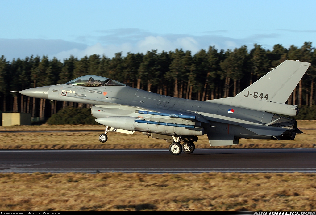 Netherlands - Air Force General Dynamics F-16AM Fighting Falcon J-644 at Kinloss (FSS / EGQK), UK