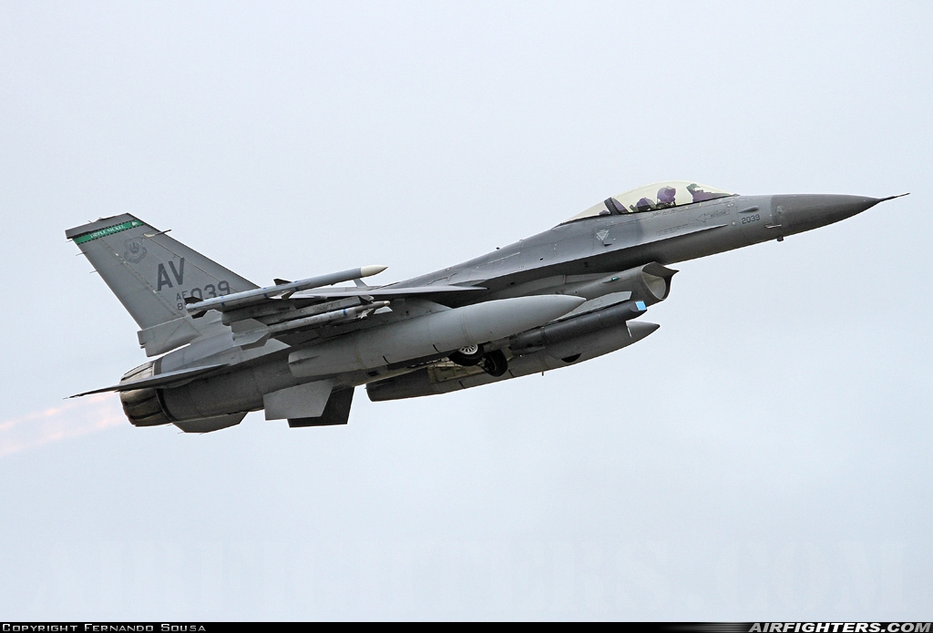 USA - Air Force General Dynamics F-16C Fighting Falcon 89-2039 at Monte Real (BA5) (LPMR), Portugal