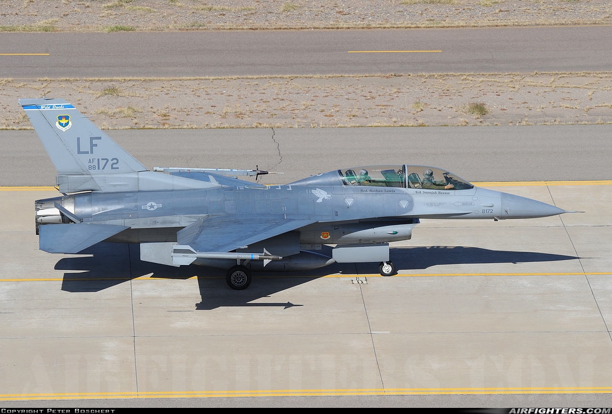 USA - Air Force General Dynamics F-16D Fighting Falcon 88-0172 at Glendale (Phoenix) - Luke AFB (LUF / KLUF), USA