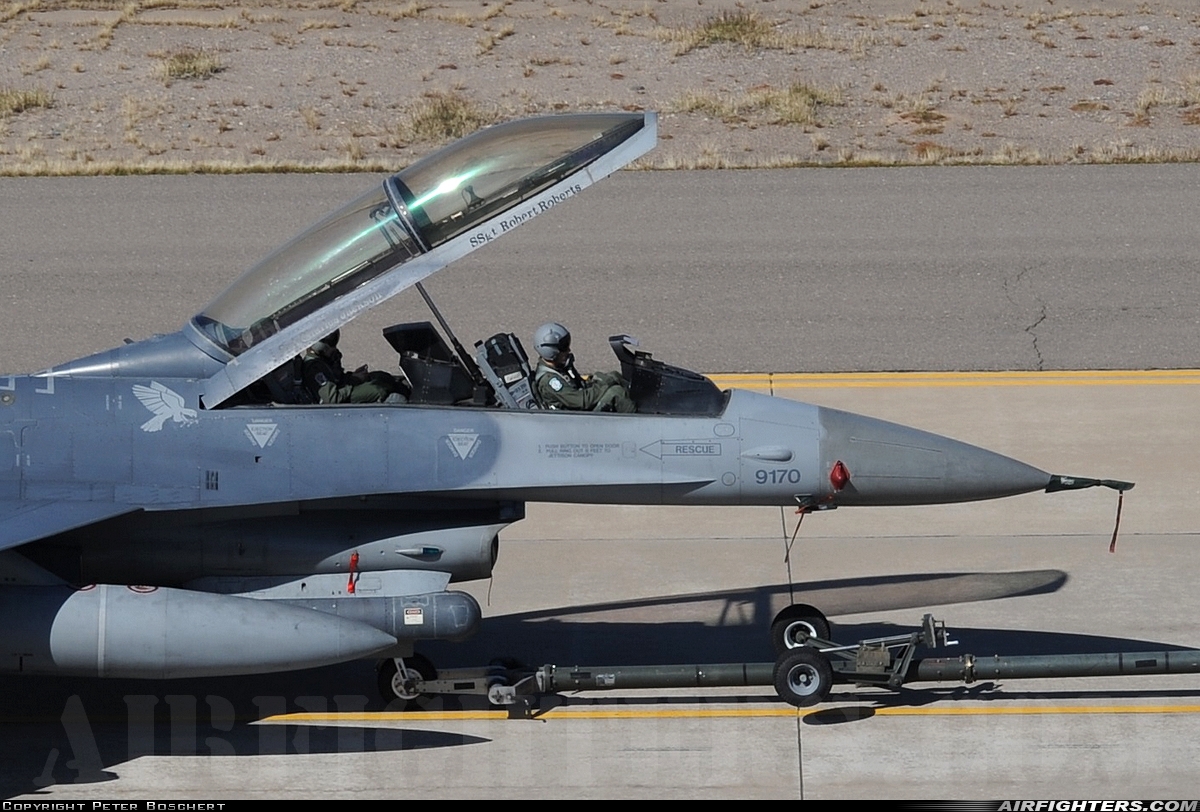 USA - Air Force General Dynamics F-16D Fighting Falcon 89-2170 at Glendale (Phoenix) - Luke AFB (LUF / KLUF), USA