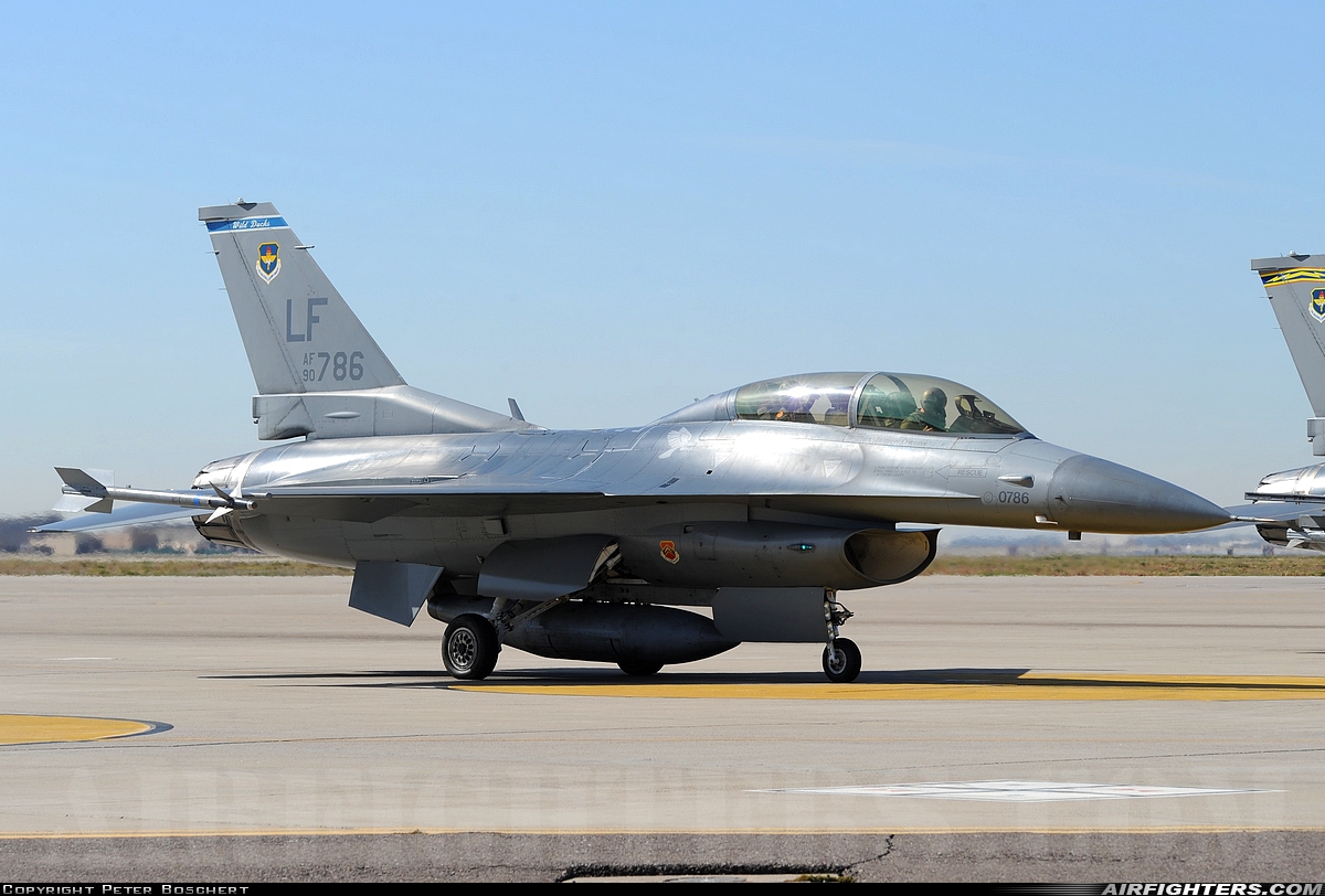 USA - Air Force General Dynamics F-16D Fighting Falcon 90-0786 at Glendale (Phoenix) - Luke AFB (LUF / KLUF), USA