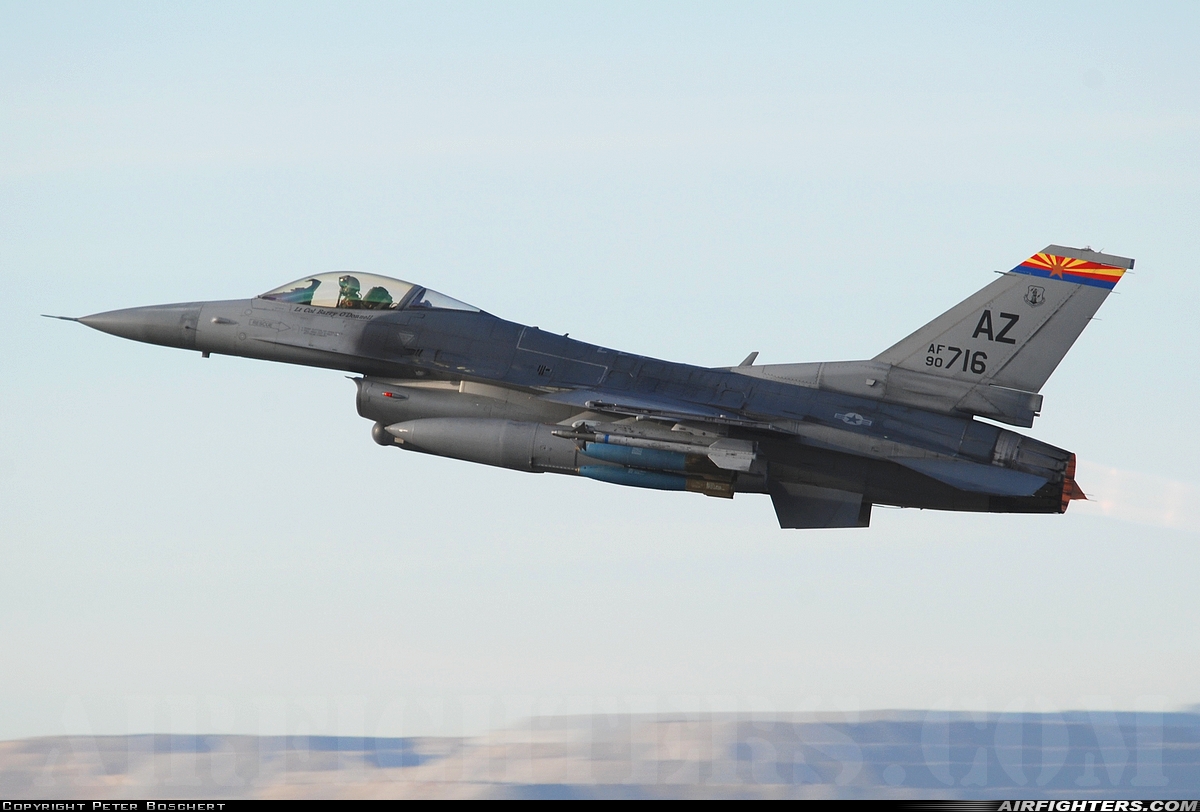 USA - Air Force General Dynamics F-16C Fighting Falcon 90-0716 at Tucson - Int. (TUS / KTUS), USA