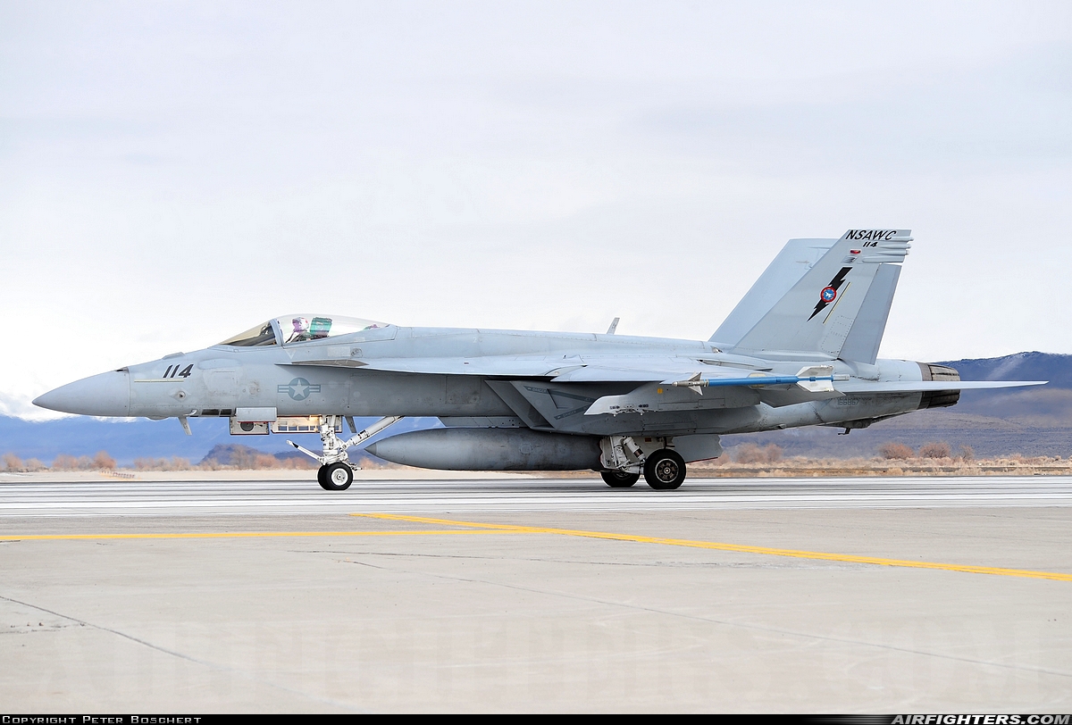 USA - Navy Boeing F/A-18E Super Hornet 166867 at Fallon - Fallon NAS (NFL / KNFL), USA