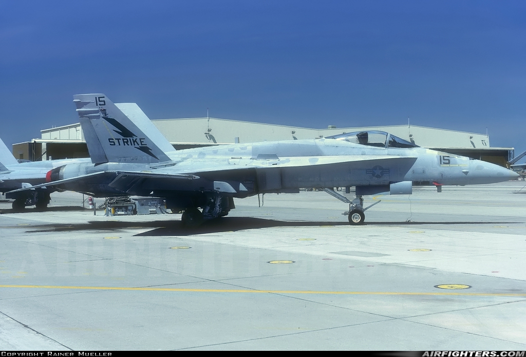 USA - Navy McDonnell Douglas F/A-18A Hornet 162844 at Fallon - Fallon NAS (NFL / KNFL), USA