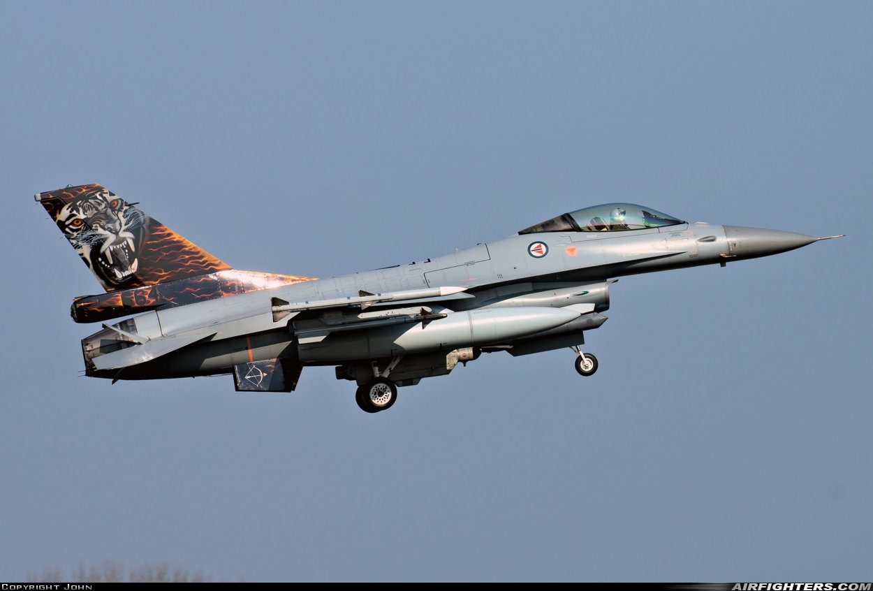 Norway - Air Force General Dynamics F-16AM Fighting Falcon 664 at Leeuwarden (LWR / EHLW), Netherlands