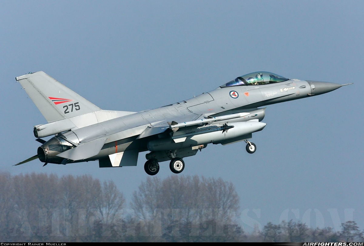 Norway - Air Force General Dynamics F-16AM Fighting Falcon 275 at Leeuwarden (LWR / EHLW), Netherlands