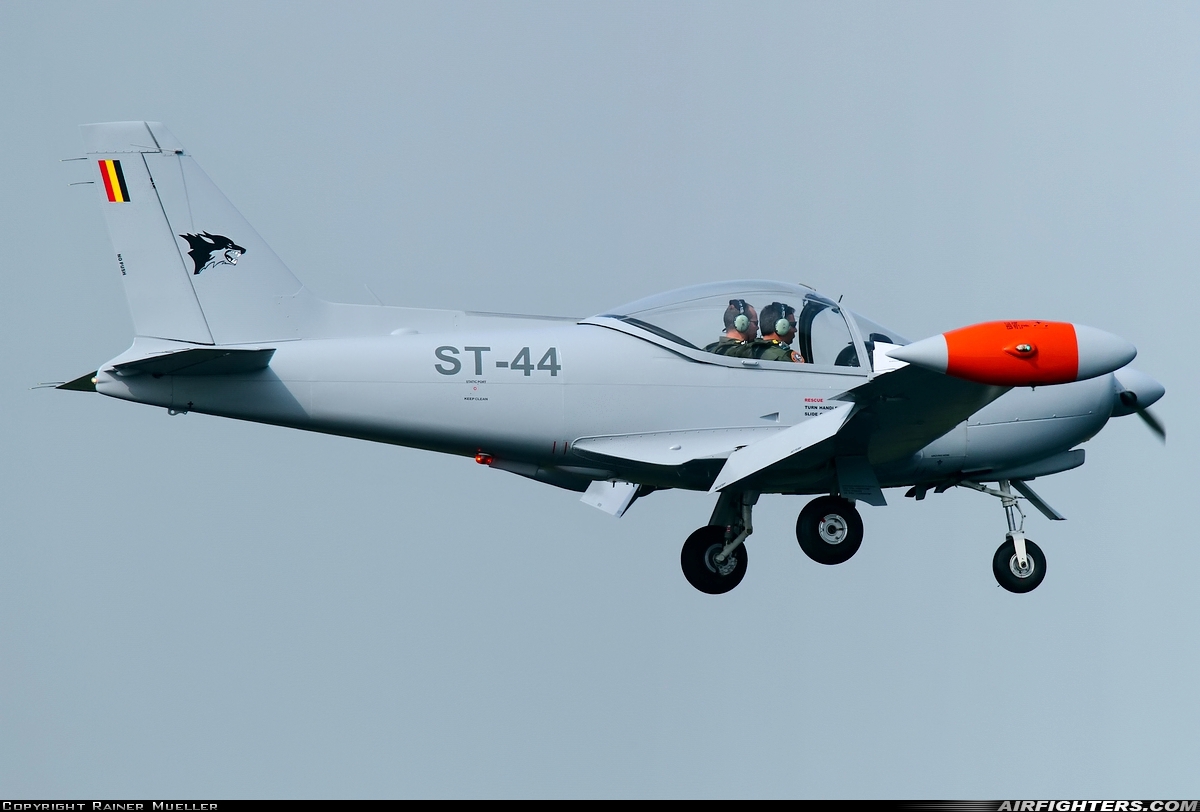 Belgium - Air Force SIAI-Marchetti SF-260D ST-44 at Leeuwarden (LWR / EHLW), Netherlands